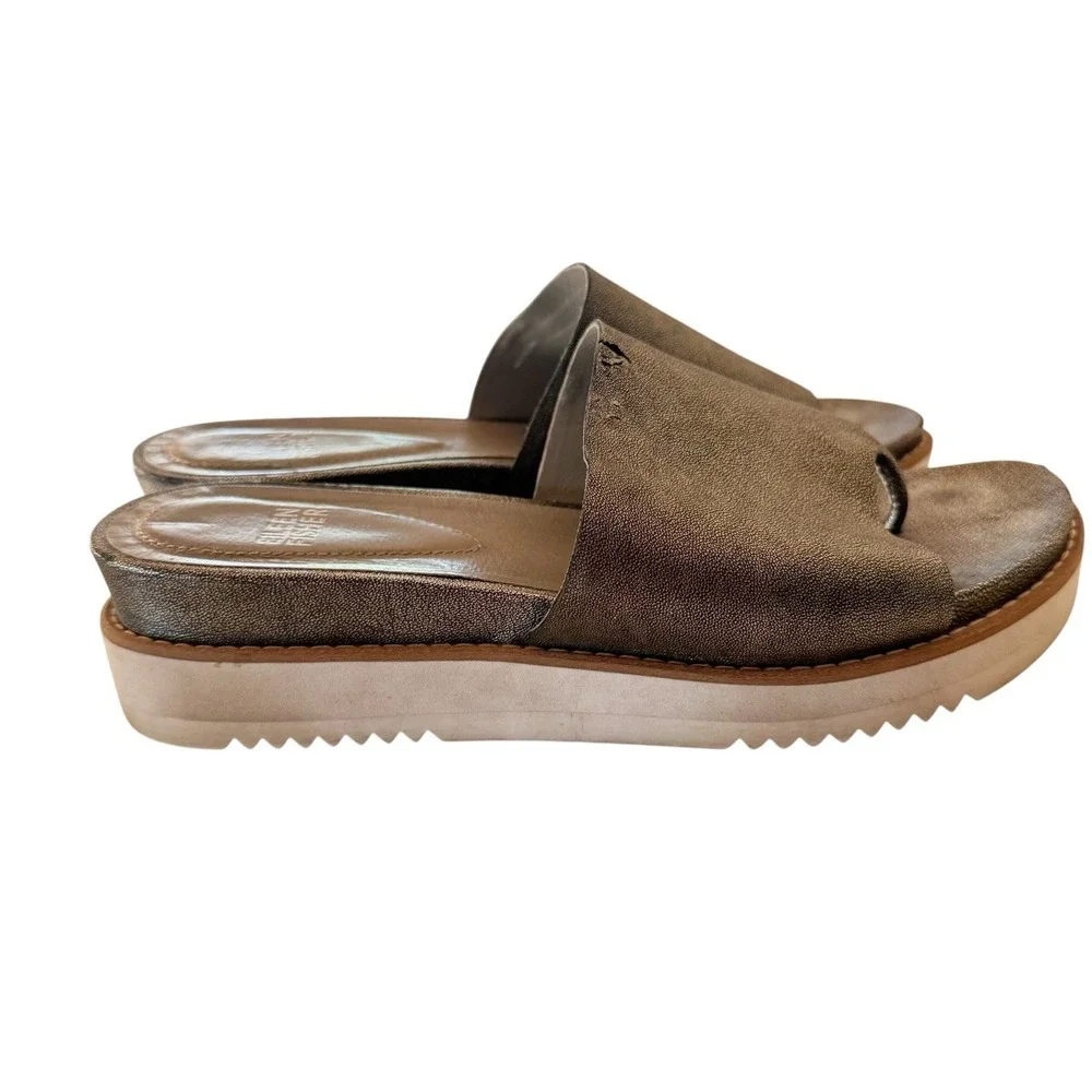 Eileen Fisher Touch Platform Sandals in a metallic Silver Size 7
